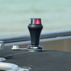 FEU DE NAVIGATION ILLUMINATE IPS RAILBLAZA -Railblaza Boutique feu de navigation illuminate ips railblaza 2