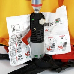 Gilet Gonflable ESSENTIAL ZIP Automatique Avec Harnais 170 N - Rouge -Railblaza Boutique gilet gonflable essential zip automatique avec harnais 170 n rouge 3