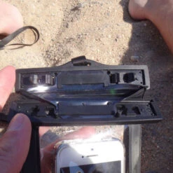 KIT COMPLET POCHETTE ETANCHE SMARTPHONE SEAWAG NOIRE NOIR/BLEU -Railblaza Boutique kit complet pochette etanche smartphone seawag noire noir bleu 4